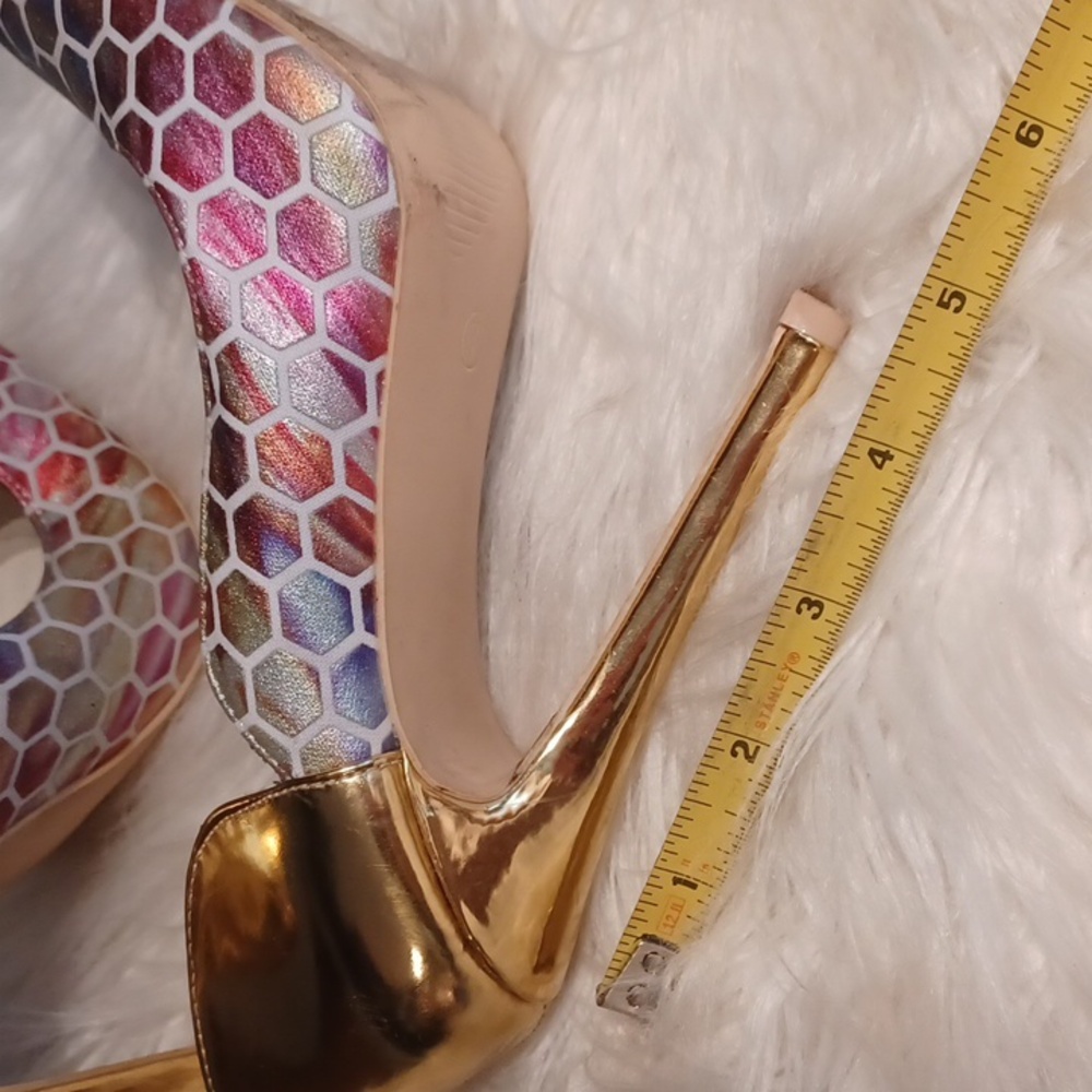Privileged heels - Picture 8 of 14